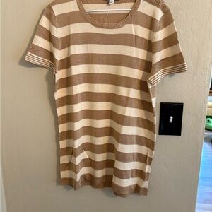 Isaac Mizrahi Cream Boxy Short Sleeve Tee